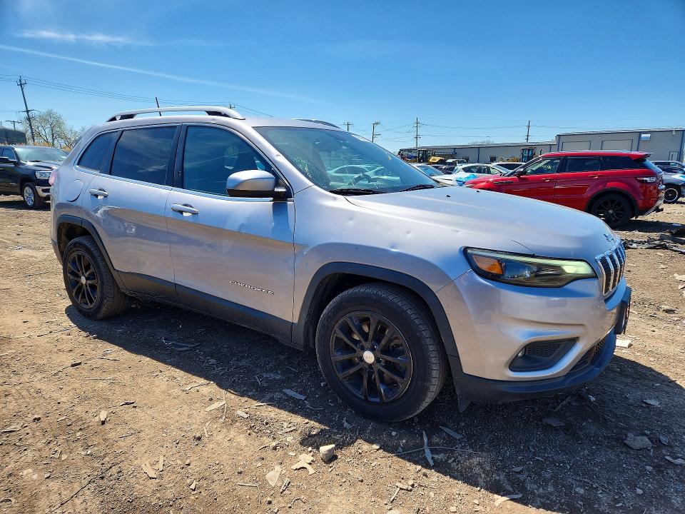 49988966 :رقم المزاد ، 1C4PJLCB7KD128550 vin ، 2019 Jeep Cherokee مزاد بيع