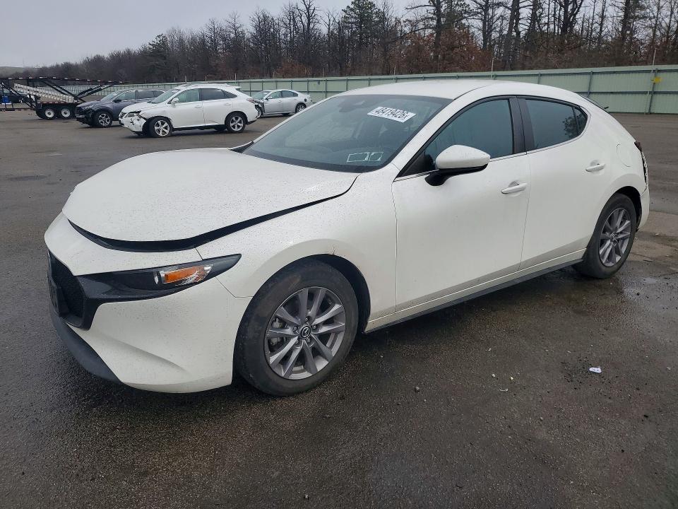Продажа на аукционе авто 2022 Mazda 3, vin: JM1BPAJLXN1516404, номер лота: 48419426
