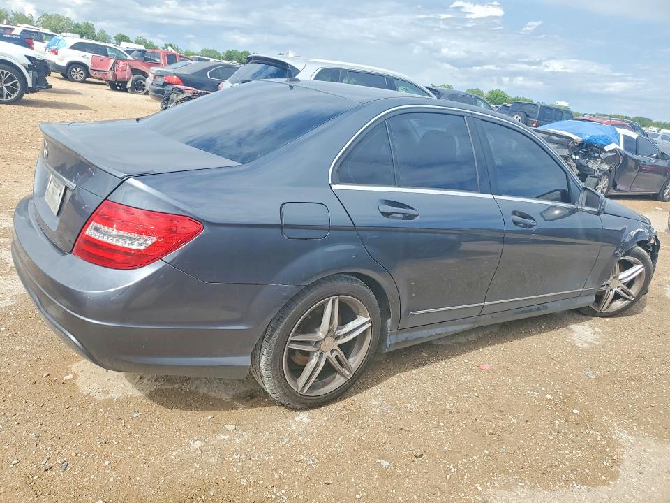 2014 Mercedes-benz C მანქანა იყიდება აუქციონზე, vin: WDDGF4HB4EA961184, აუქციონის ნომერი: 49608286