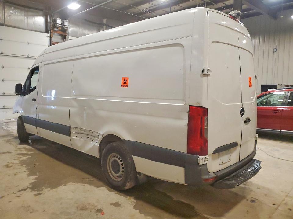 49774136 :رقم المزاد ، W1W40CHY3MT053619 vin ، 2021 Mercedes Benz Sprinter مزاد بيع