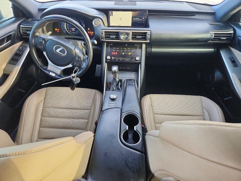 49176096 :رقم المزاد ، JTHBA1D28H5051881 vin ، 2017 Lexus Is 200t مزاد بيع
