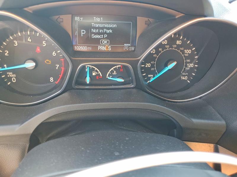 49952586 :رقم المزاد ، 1FMCU0HD8JUB79838 vin ، 2018 Ford Escape مزاد بيع