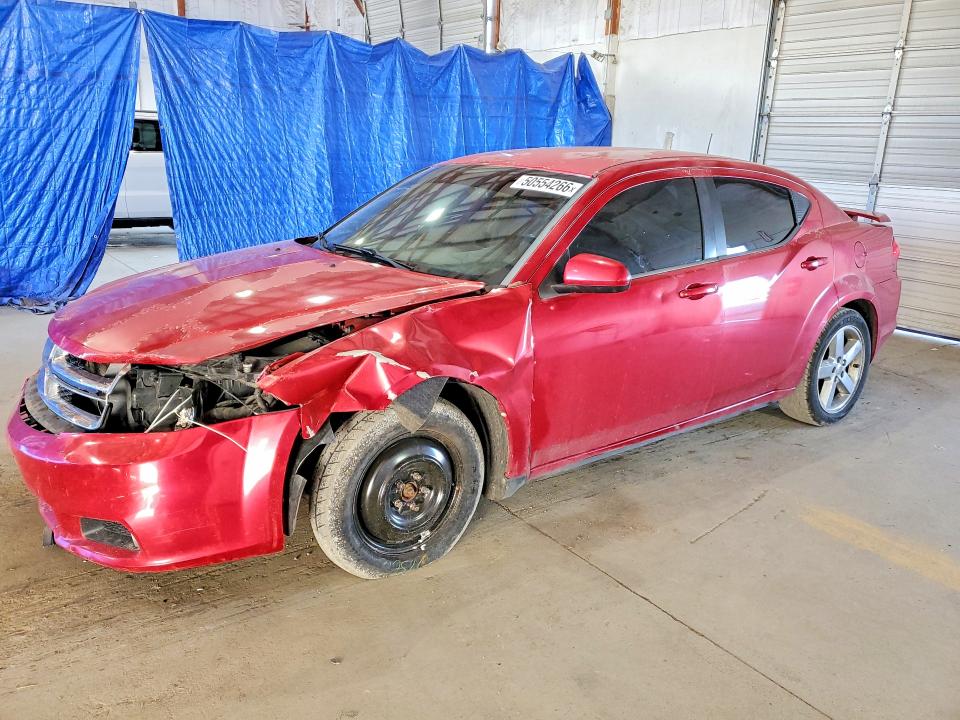 50554266 :رقم المزاد ، 1B3BD1FG2BN551982 vin ، 2011 Dodge Avenger مزاد بيع