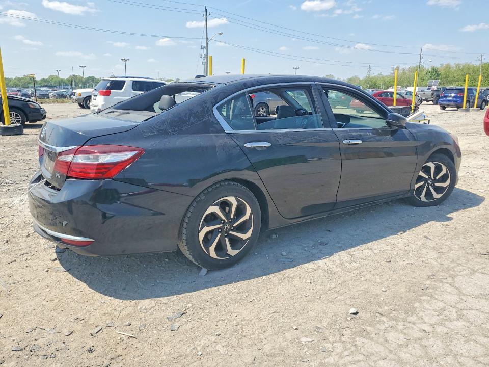 50825806 :رقم المزاد ، 1HGCR3F87HA027611 vin ، 2017 Honda Accord مزاد بيع
