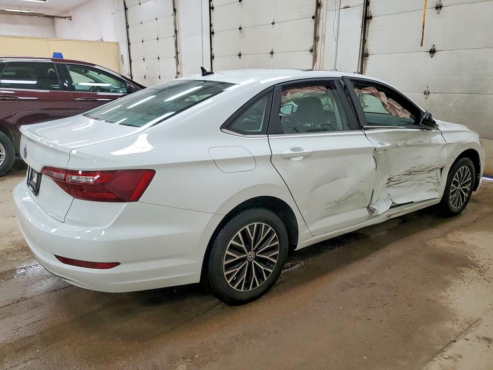 49064856 :رقم المزاد ، 3VWCB7BU2LM012567 vin ، 2020 Volkswagen Jetta مزاد بيع