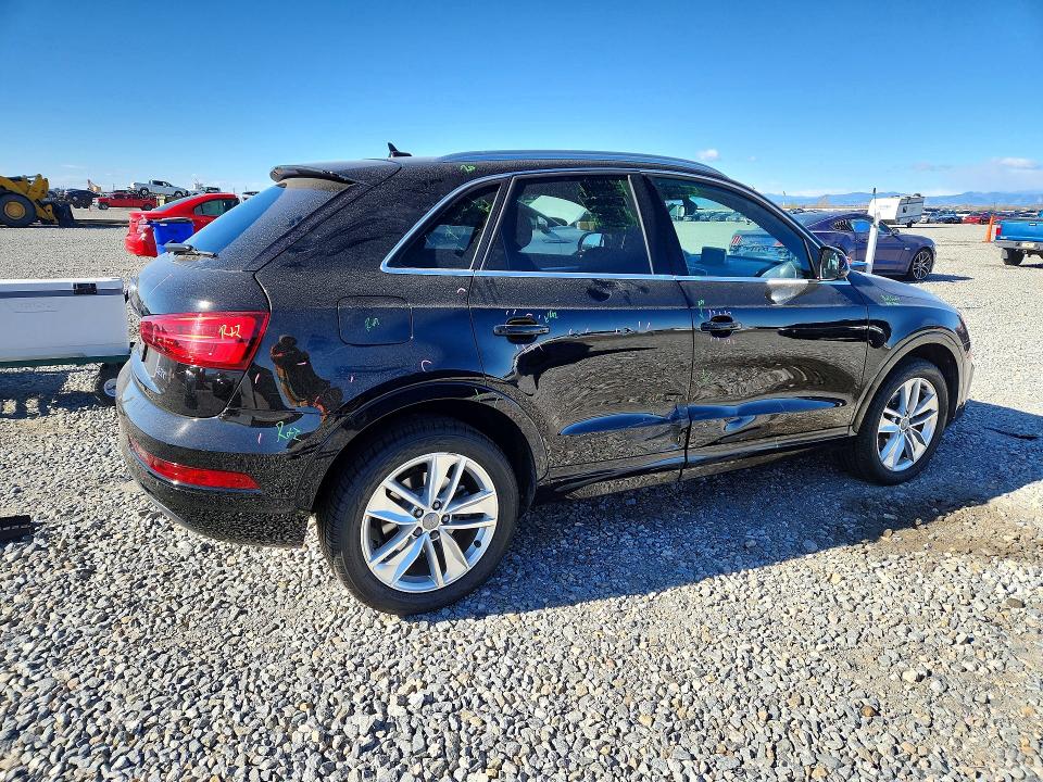 2016 Audi Q3 მანქანა იყიდება აუქციონზე, vin: WA1BFCFS7GR013281, აუქციონის ნომერი: 48675956