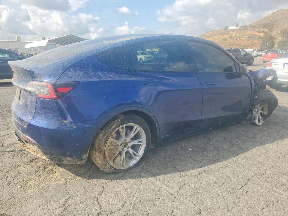 50710696 :رقم المزاد ، 5YJYGDEE4MF285769 vin ، 2021 Tesla Model Y مزاد بيع