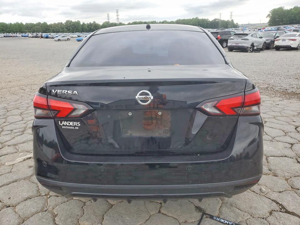 51806386 :رقم المزاد ، 3N1CN8DV6ML896352 vin ، 2021 Nissan Versa مزاد بيع
