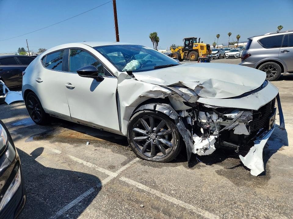 48005556 :رقم المزاد ، JM1BPAKM7S1778061 vin ، 2025 Mazda 3 مزاد بيع