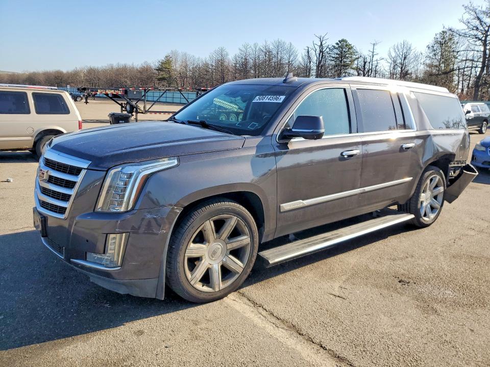 2015 Cadillac Escalade მანქანა იყიდება აუქციონზე, vin: 1GYS4TKJXFR651347, აუქციონის ნომერი: 50814596