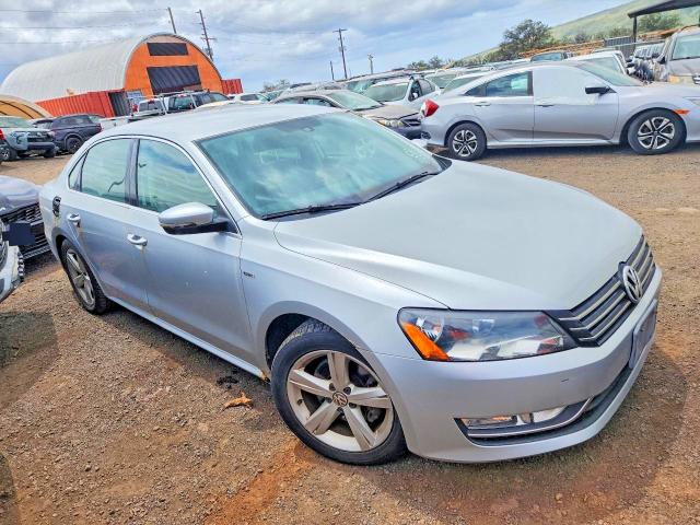 2015 Volkswagen Passat მანქანა იყიდება აუქციონზე, vin: 1VWAT7A37FC119410, აუქციონის ნომერი: 48172286