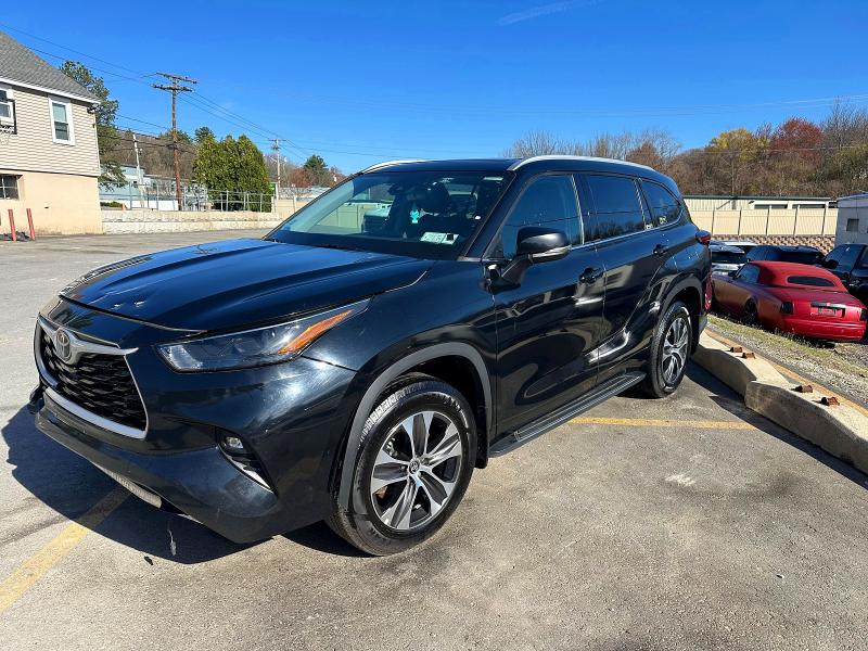 Продаж на аукціоні авто 2022 Toyota Highlander, vin: 5TDGZRBH3NS229269, номер лоту: 47682636