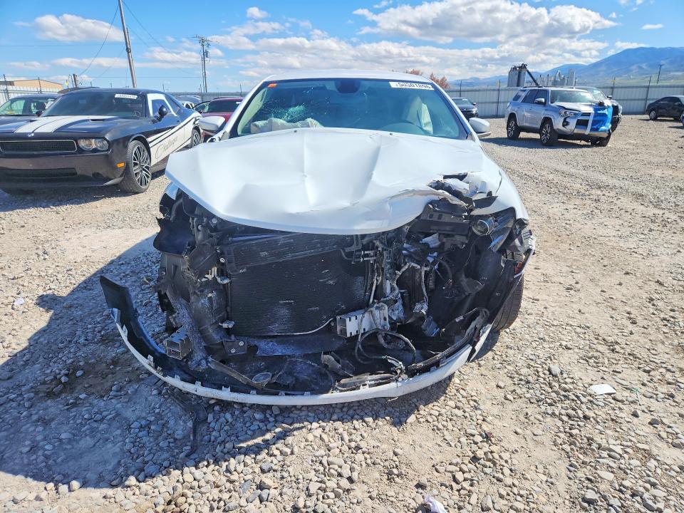 Продажа на аукционе авто 2016 Chrysler 200, vin: 1C3CCCFB3GN186374, номер лота: 50301896