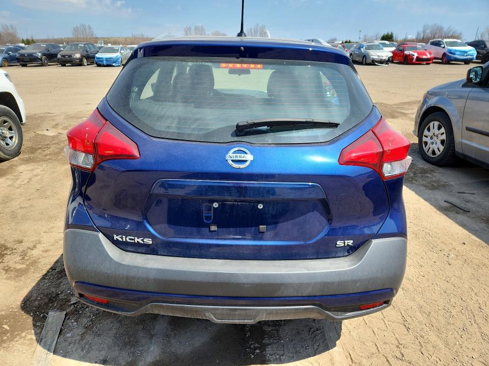 50785446 :رقم المزاد ، 3N1CP5CU6KL553748 vin ، 2019 Nissan Kicks مزاد بيع