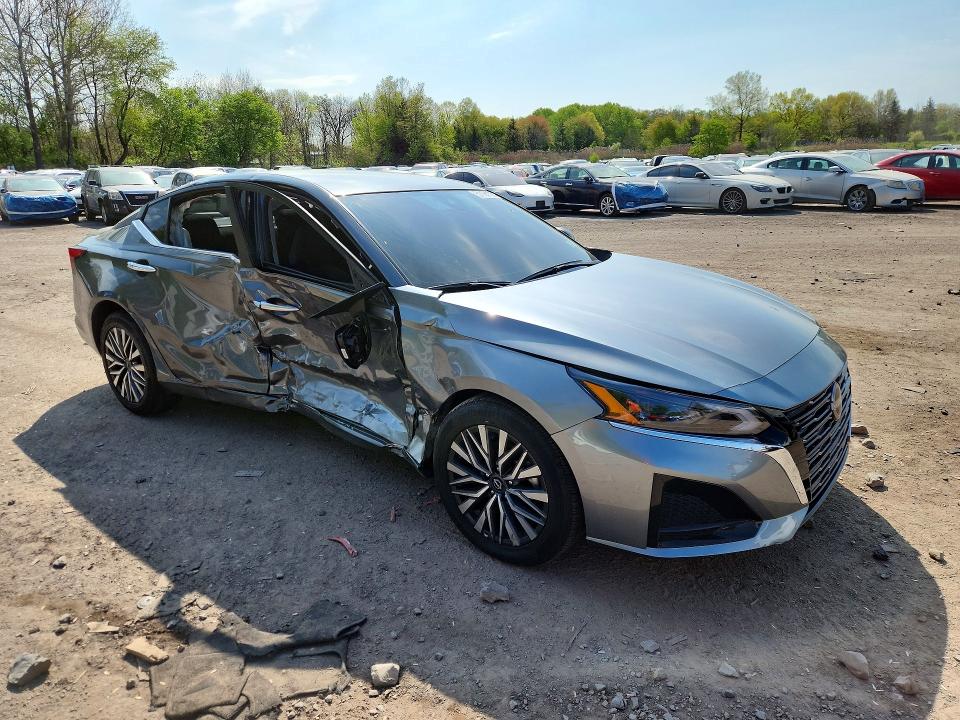 51138106 :رقم المزاد ، 1N4BL4DV2SN381035 vin ، 2025 Nissan Altima مزاد بيع