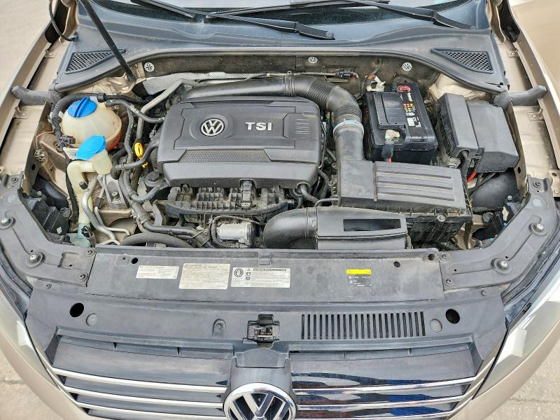 51639316 :رقم المزاد ، 1VWAS7A31FC035067 vin ، 2015 Volkswagen Passat مزاد بيع