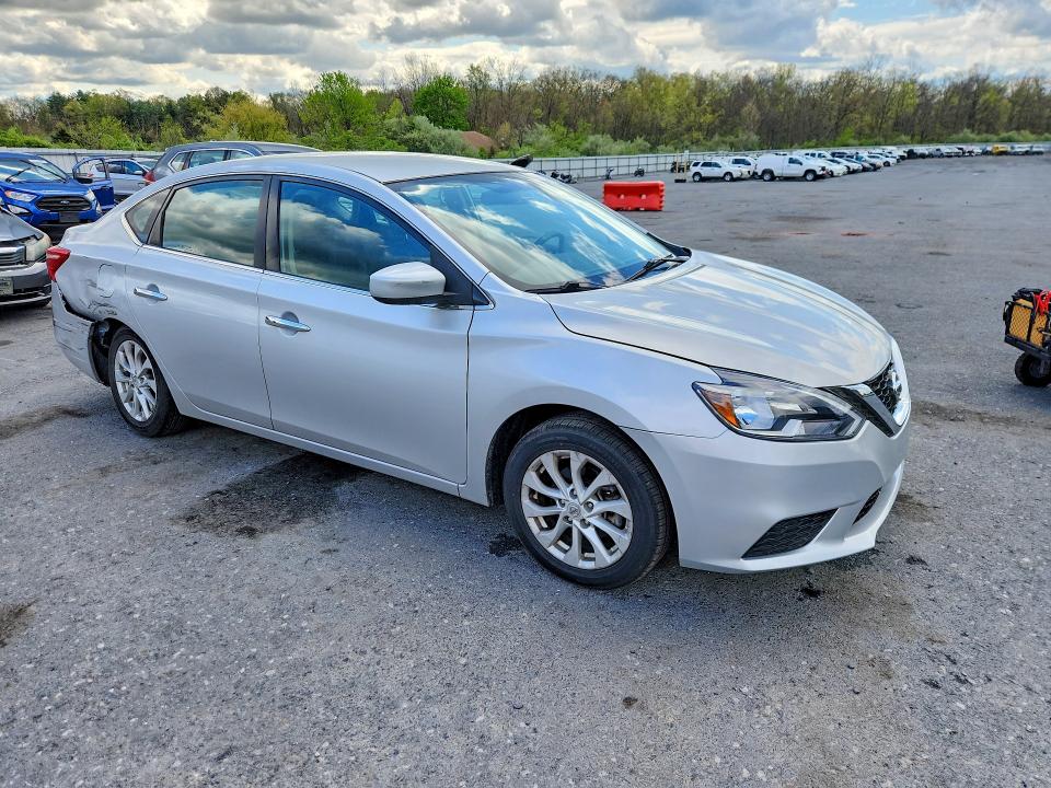 Продажа на аукционе авто 2018 Nissan Sentra, vin: 3N1AB7AP5JL640831, номер лота: 50429526
