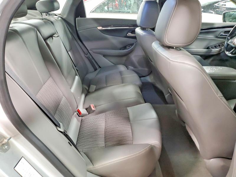 51313206 :رقم المزاد ، 2G1105SA4H9133345 vin ، 2017 Chev Impala مزاد بيع