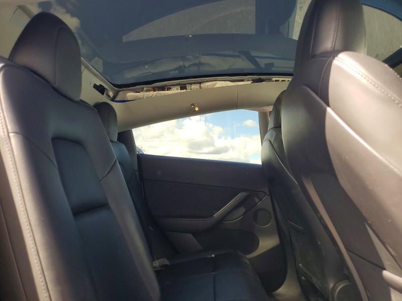 2021 Tesla Model Y მანქანა იყიდება აუქციონზე, vin: 5YJYGAEE3MF272428, აუქციონის ნომერი: 49924486