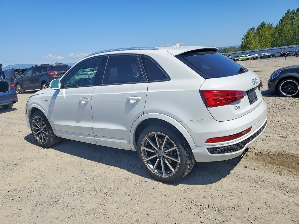 51585176 :رقم المزاد ، WA1BCCFS6JR033442 vin ، 2018 Audi Q3 مزاد بيع