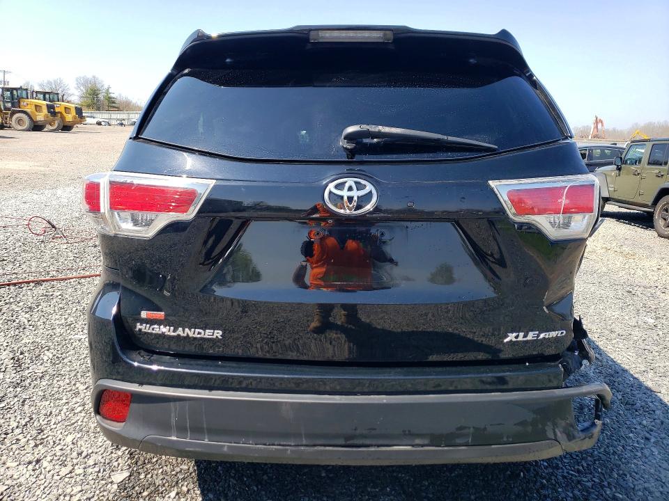 Продаж на аукціоні авто 2015 Toyota Highlander, vin: 5TDJKRFHXFS124167, номер лоту: 49539356