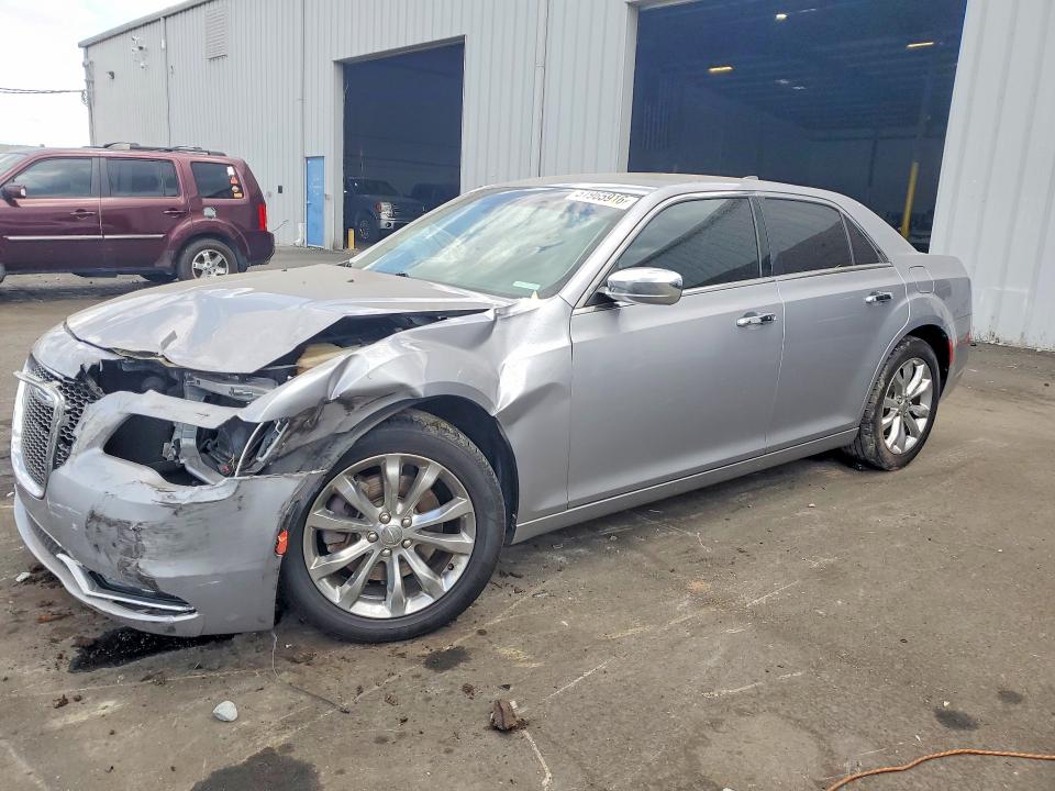 Продажа на аукционе авто 2018 Chrysler 300, vin: 2C3CCAKG1JH177484, номер лота: 51965916