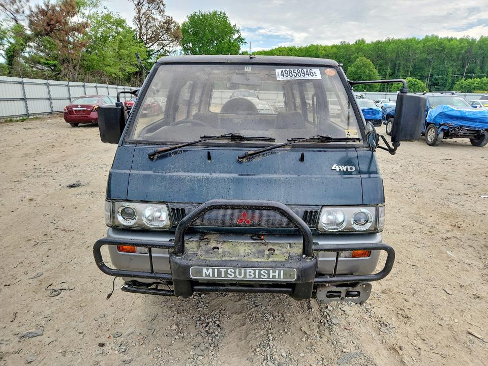 Продажа на аукционе авто 1992 Mitsubishi Uk, vin: N0V1N49858946, номер лота: 49858946