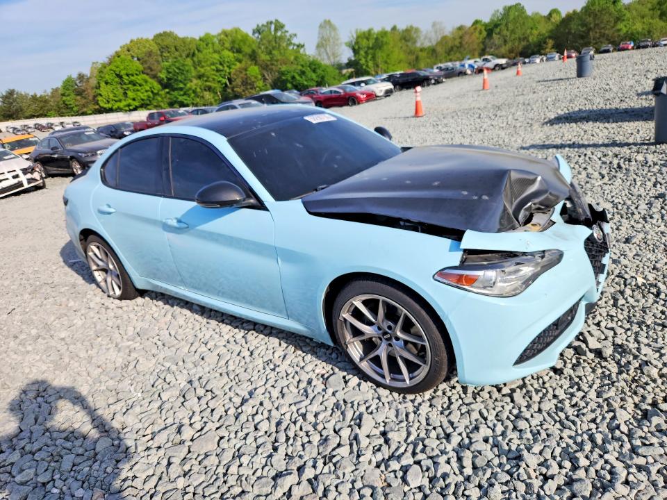 Продажа на аукционе авто 2017 Alfa Romeo Giulia, vin: ZARFAEDN4H7537053, номер лота: 50290736