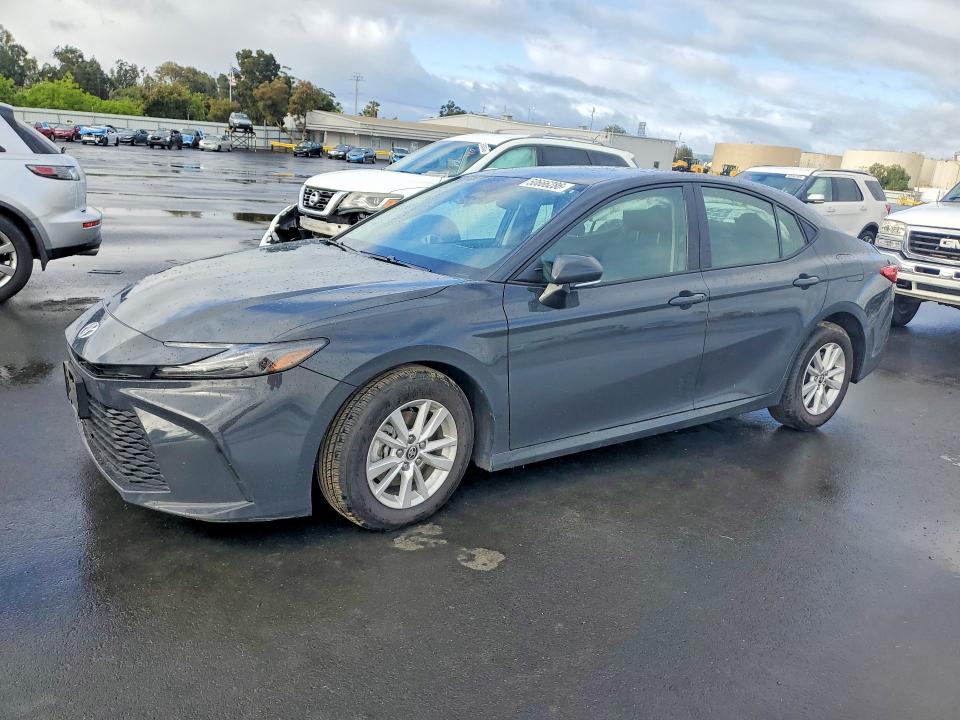 Auction sale of the 2025 Toyota Camry, vin: 4T1DAACK2SU517700, lot number: 50666286