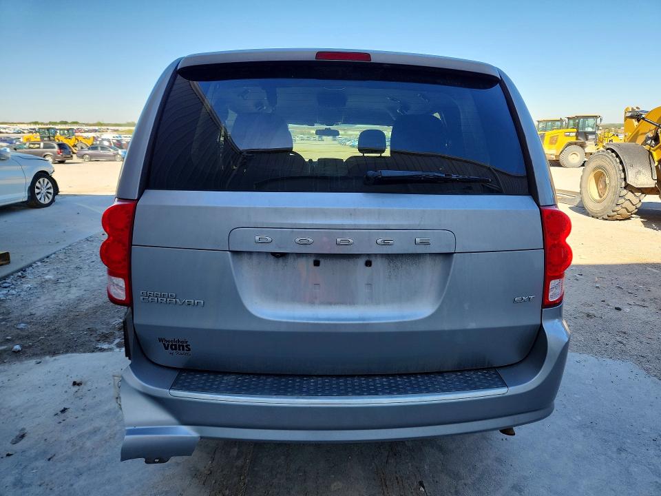 2015 Dodge Grand Caravan მანქანა იყიდება აუქციონზე, vin: 2C4RDGCG0FR691140, აუქციონის ნომერი: 51333176
