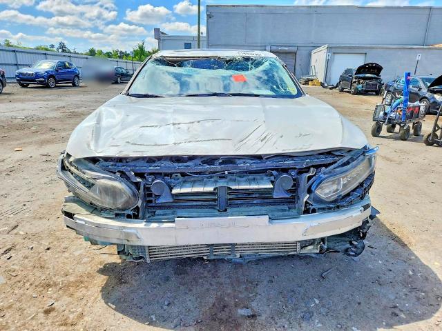 51405036 :رقم المزاد ، 1HGCV1F56JA042175 vin ، 2018 Honda Accord مزاد بيع