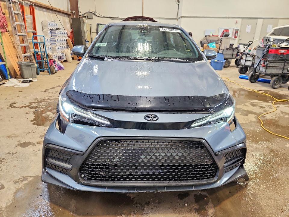48710056 :رقم المزاد ، 5YFB4MBE6NP123392 vin ، 2022 Toyota Corolla مزاد بيع
