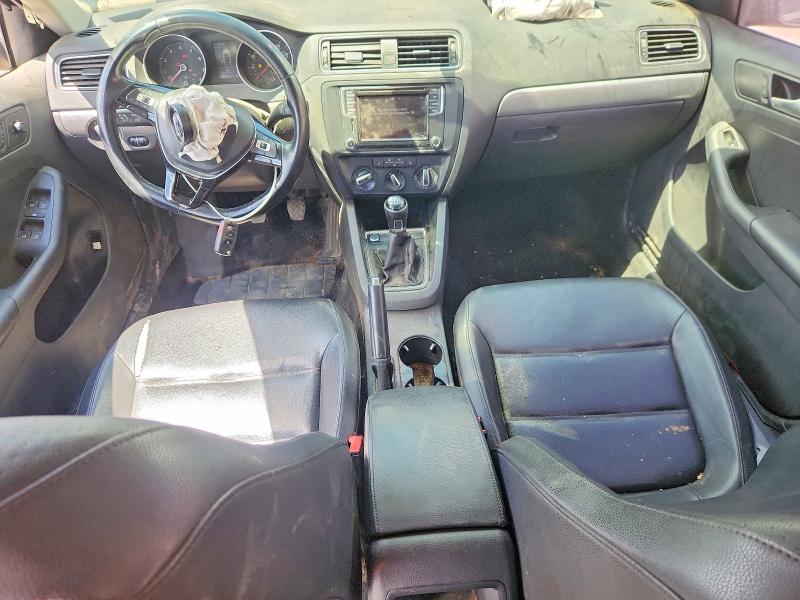 49279016 :رقم المزاد ، 3VWB67AJ3JM241991 vin ، 2018 Volkswagen Jetta مزاد بيع