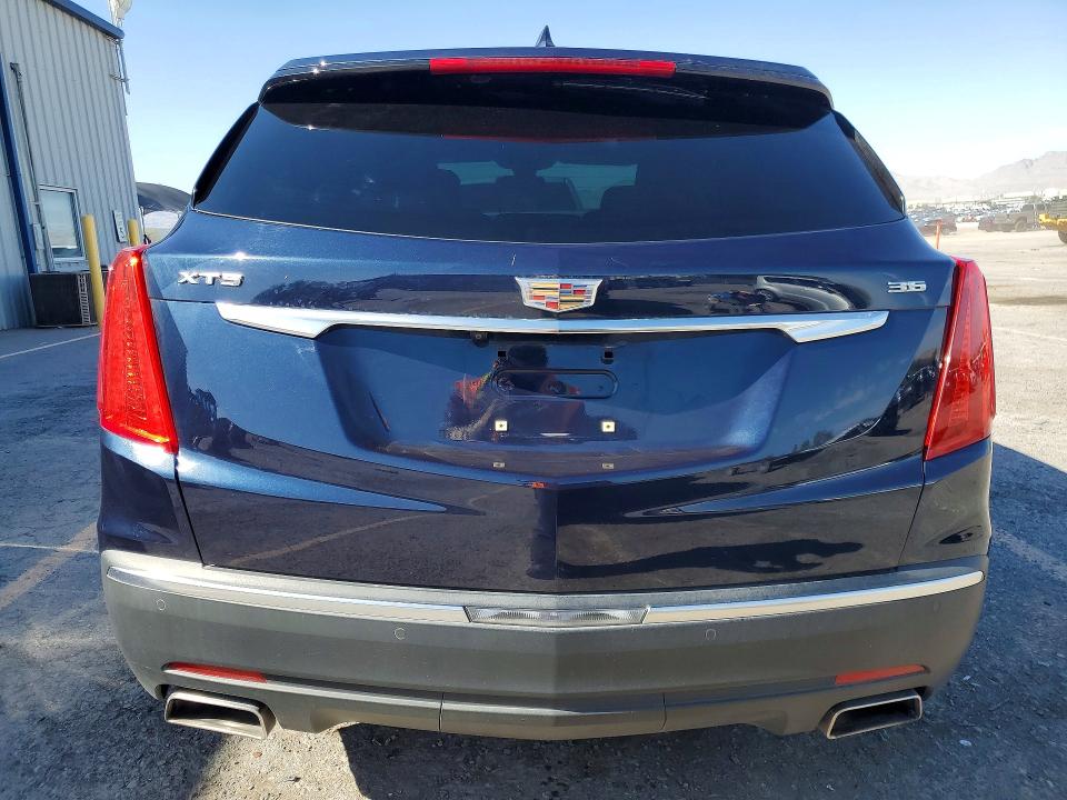 50672686 :رقم المزاد ، 1GYKNBRS2HZ233454 vin ، 2017 Cadillac Xt5 مزاد بيع