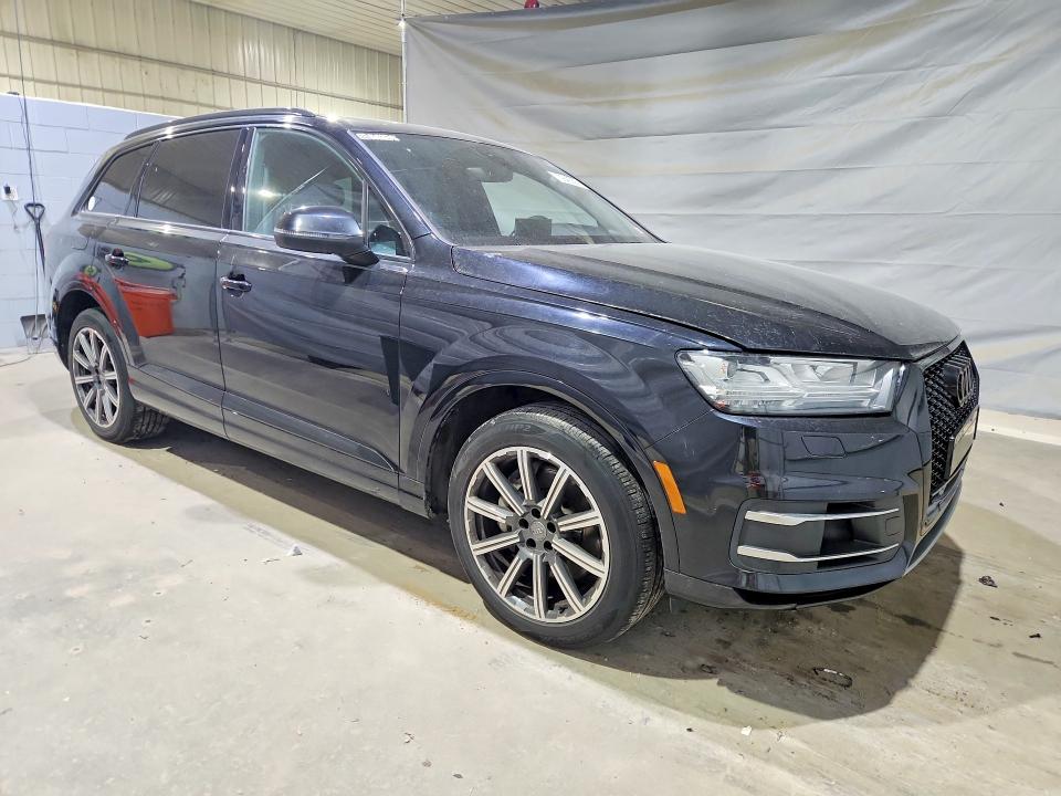 Продажа на аукционе авто 2017 Audi Q7, vin: WA1VAAF71HD028322, номер лота: 73942355