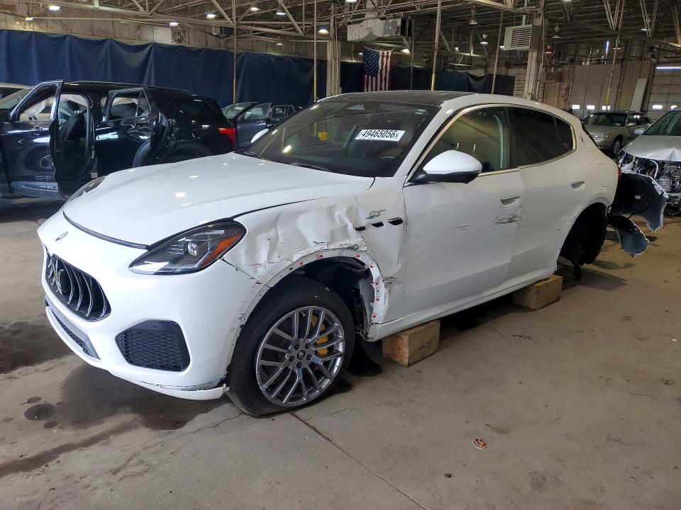 Продажа на аукционе авто 2023 Maserati Grecale, vin: ZN682AVA3P7434109, номер лота: 49465056