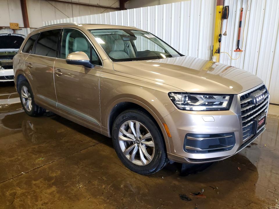 50550156 :رقم المزاد ، WA1LHBF7XJD020590 vin ، 2018 Audi Q7 مزاد بيع