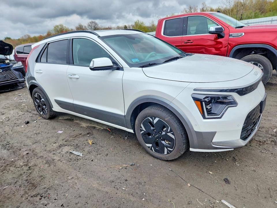 51876606 :رقم المزاد ، KNDCT3L1XS5143697 vin ، 2025 Kia Niro مزاد بيع