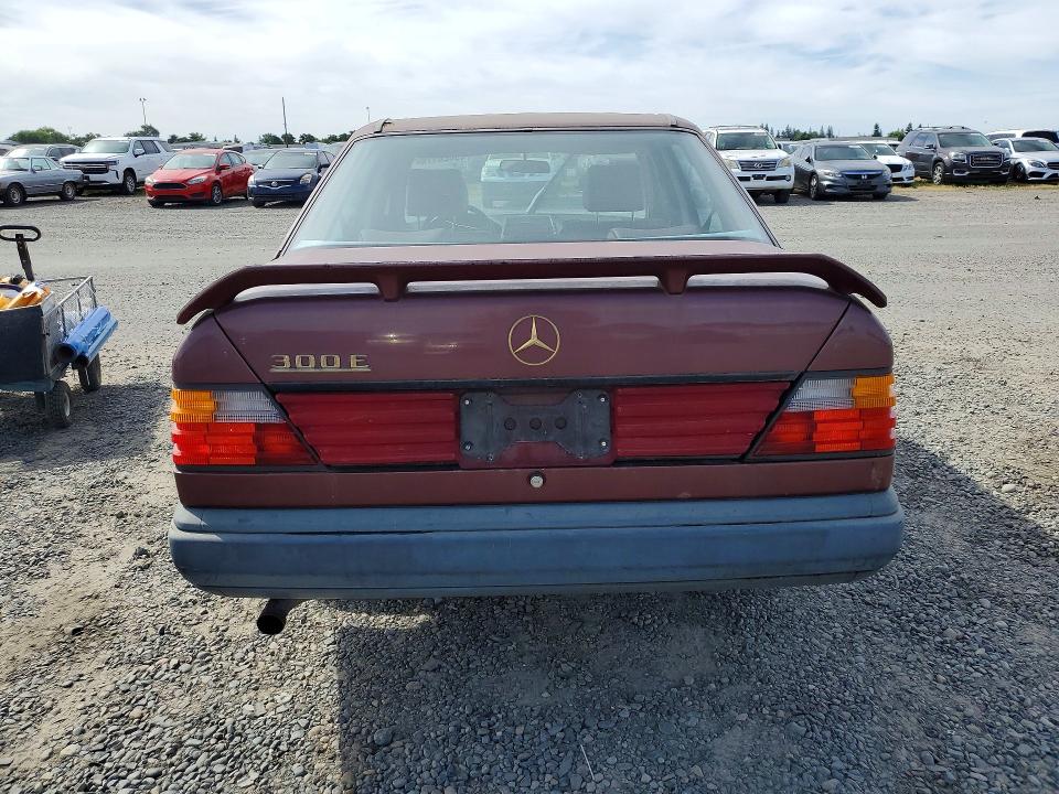 Продажа на аукционе авто 1986 Mercedes-benz 300, vin: WDBEA30D9GA235751, номер лота: 49828176