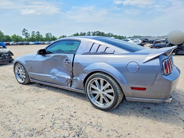 51128126 :رقم المزاد ، 1ZVHT82H675258898 vin ، 2007 Ford Mustang مزاد بيع