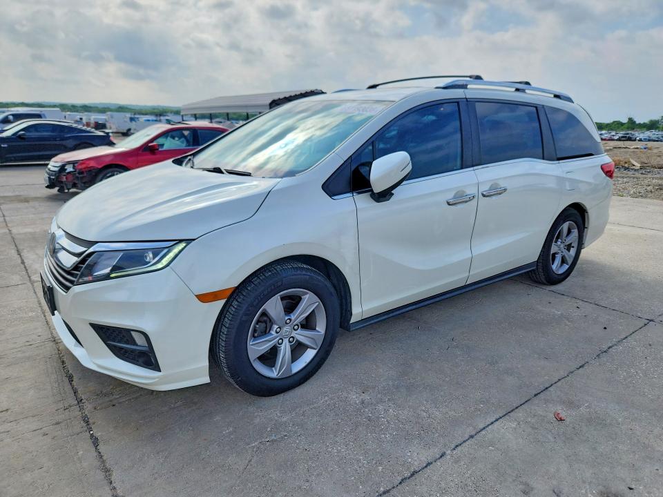 51193036 :رقم المزاد ، 5FNRL6H72JB092265 vin ، 2018 Honda Odyssey مزاد بيع