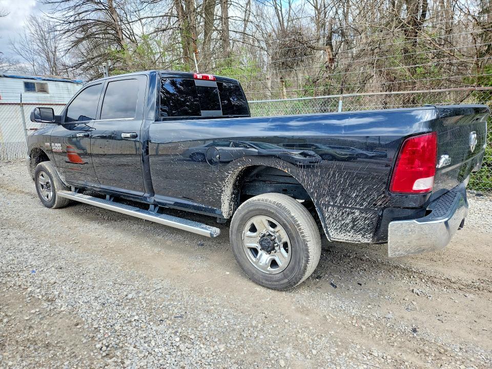 48299486 :رقم المزاد ، 3C6UR5JJ2JG365778 vin ، 2018 Ram 2500 مزاد بيع