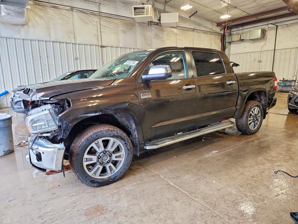 Продажа на аукционе авто 2019 Toyota Tundra, vin: 5TFAY5F10KX815691, номер лота: 48182756