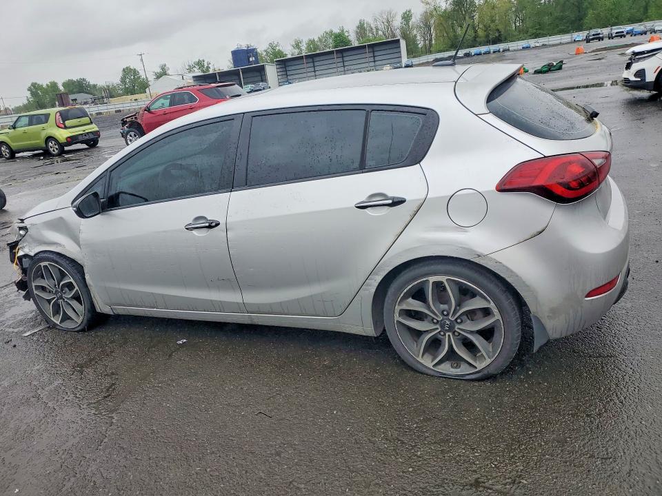 2015 Kia Forte მანქანა იყიდება აუქციონზე, vin: KNAFZ5A36F5285902, აუქციონის ნომერი: 49773756