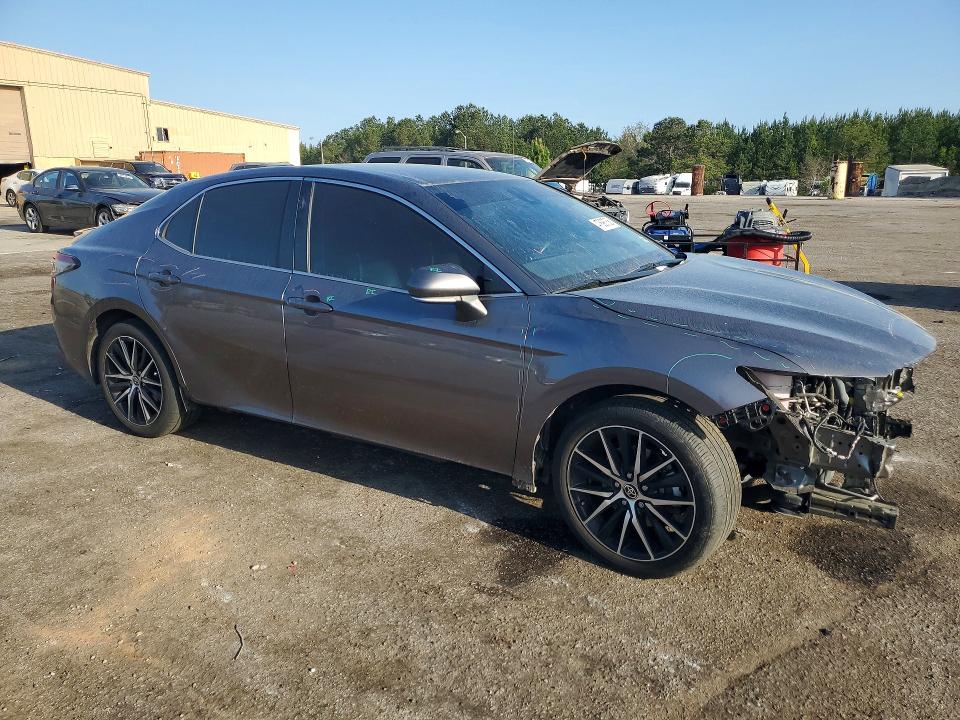 Продаж на аукціоні авто 2022 Toyota Camry, vin: 4T1G11AK4NU043009, номер лоту: 47898766