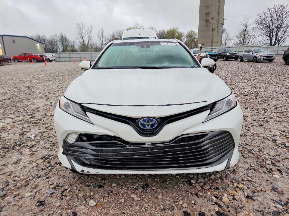2018 Toyota Camry Hybrid მანქანა იყიდება აუქციონზე, vin: 4T1B21HK0JU007535, აუქციონის ნომერი: 50523676