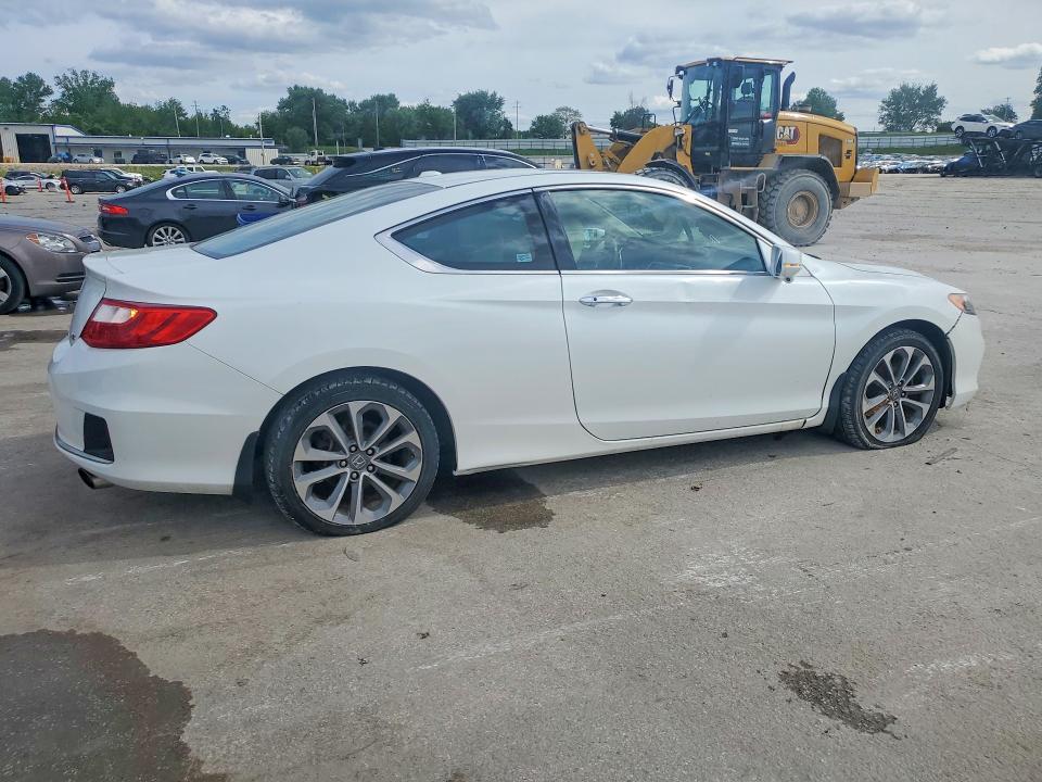 51492316 :رقم المزاد ، 1HGCT2B88EA002195 vin ، 2014 Honda Accord مزاد بيع