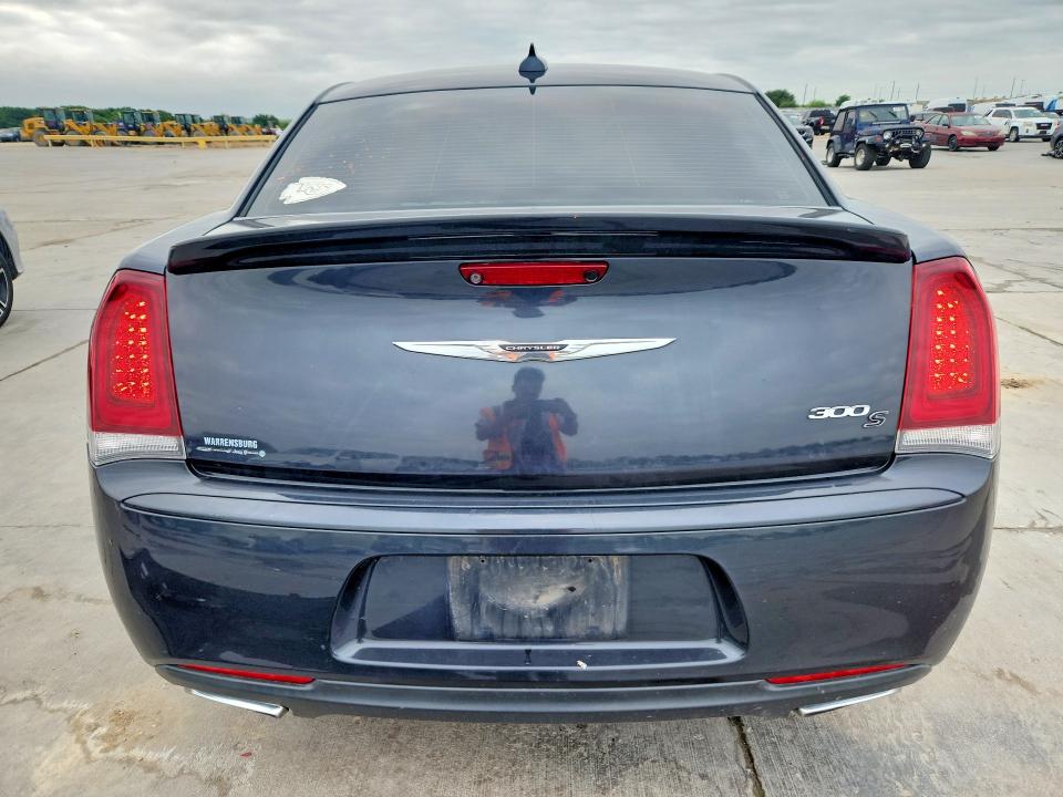 2017 Chrysler 300 მანქანა იყიდება აუქციონზე, vin: 2C3CCABG4HH664897, აუქციონის ნომერი: 49909766