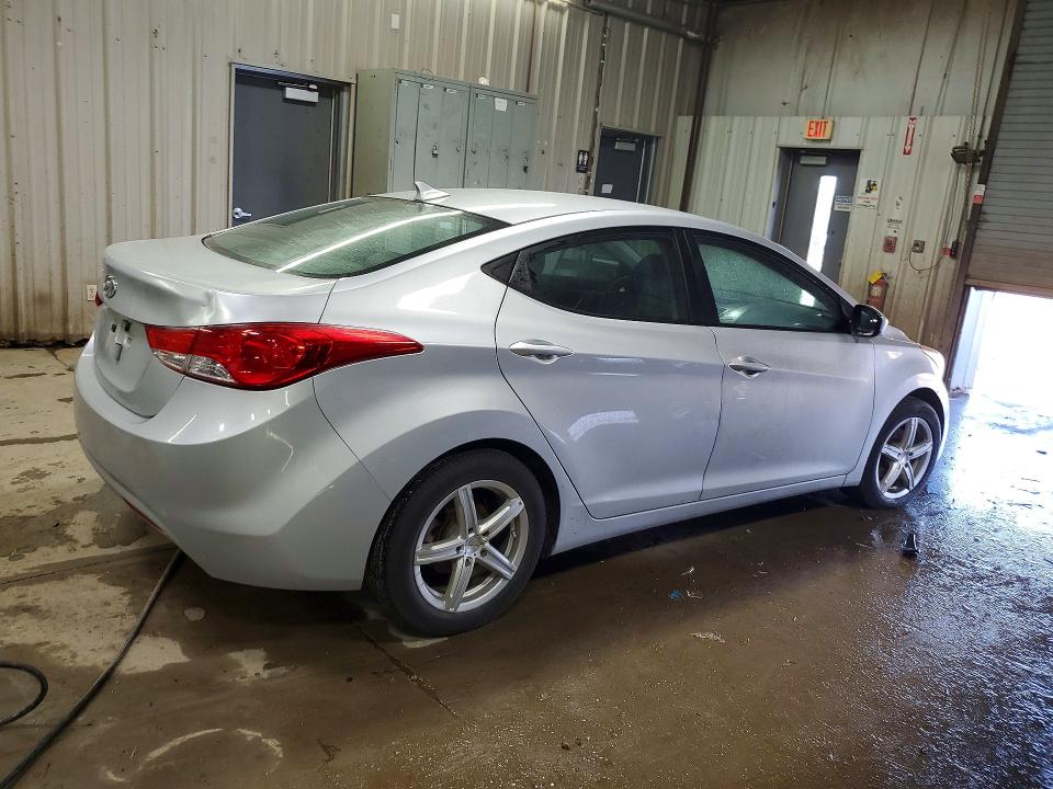2013 Hyundai Elantra მანქანა იყიდება აუქციონზე, vin: 5NPDH4AE5DH442955, აუქციონის ნომერი: 50356946