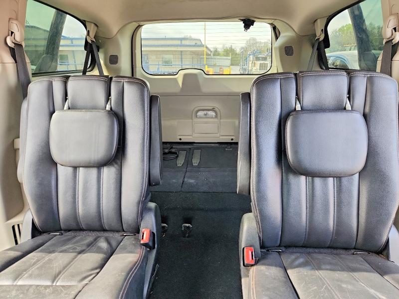 48044676 :رقم المزاد ، 2C4RC1BG6FR589097 vin ، 2015 Chrysler Town & Country مزاد بيع